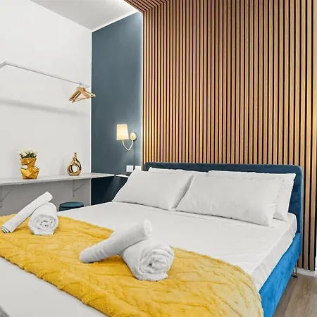 Hidden Pyramid Suites